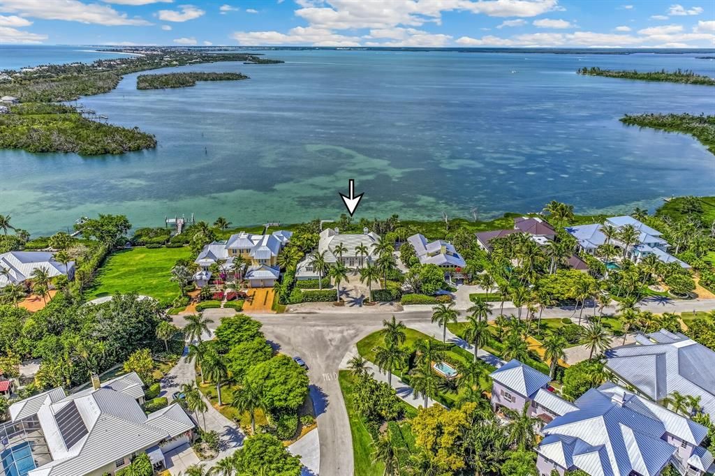 For Sale: $7,500,000 (5 beds, 6 baths, 4475 Square Feet)