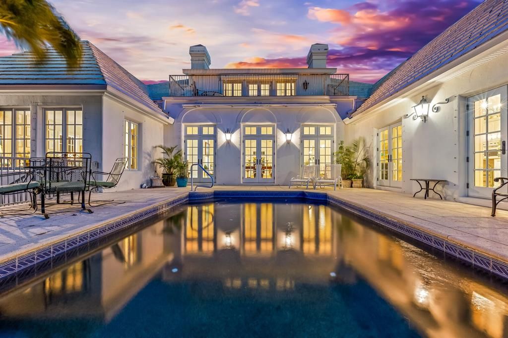For Sale: $7,500,000 (5 beds, 6 baths, 4475 Square Feet)