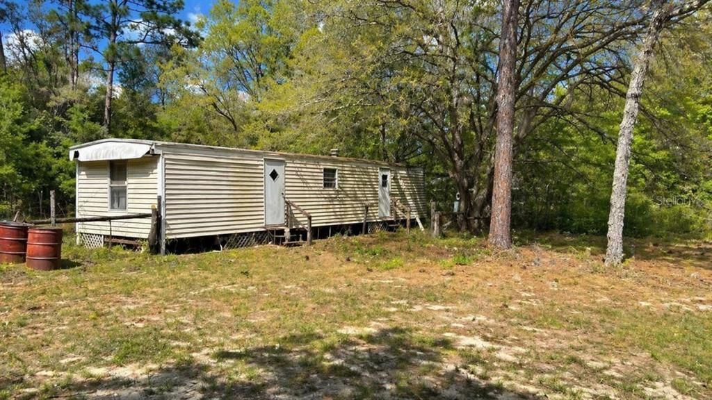 For Sale: $45,000 (2 beds, 1 baths, 552 Square Feet)