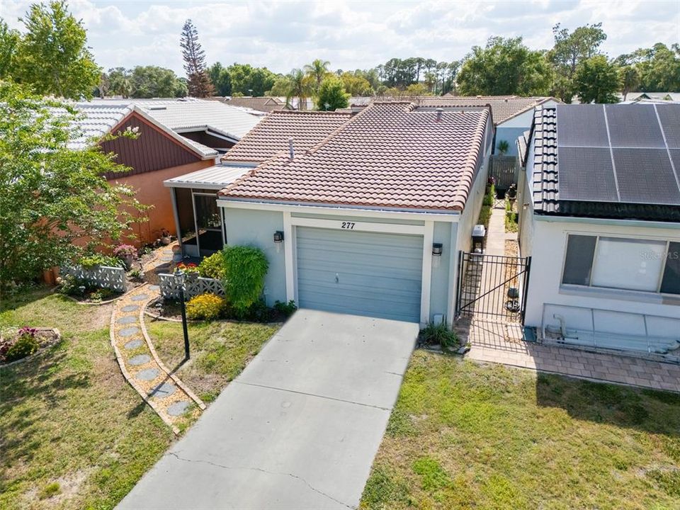 En Venta: $215,000 (2 camas, 2 baños, 1142 Pies cuadrados)