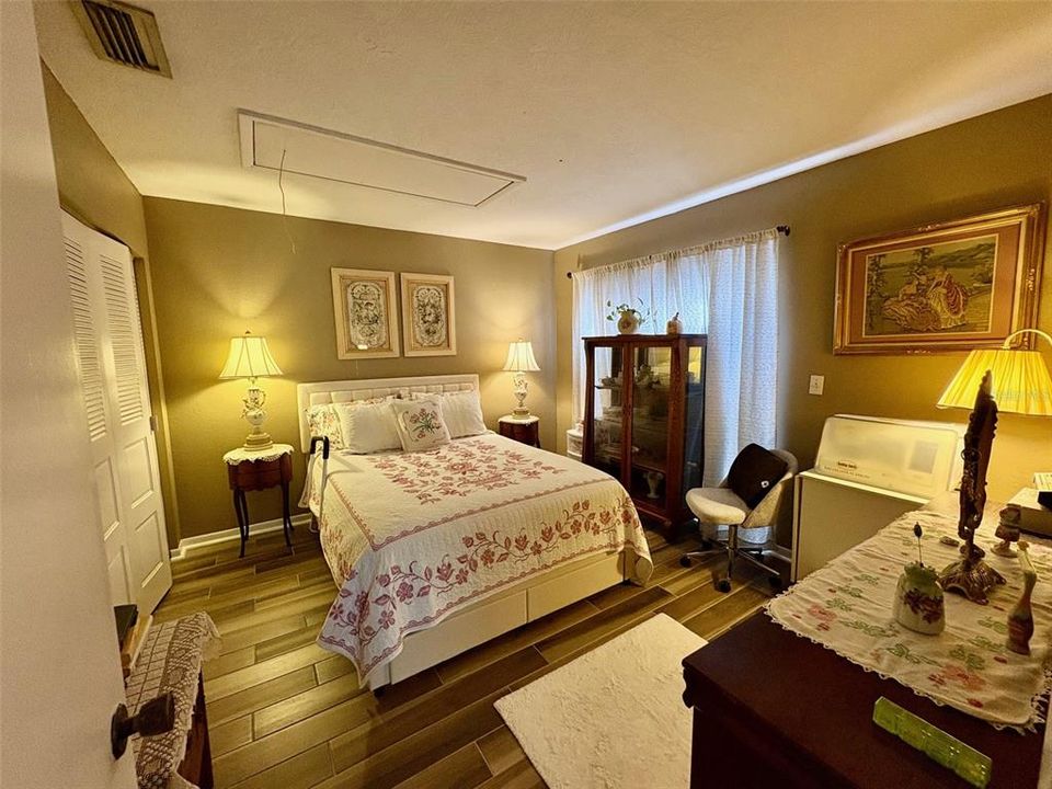 En Venta: $215,000 (2 camas, 2 baños, 1142 Pies cuadrados)