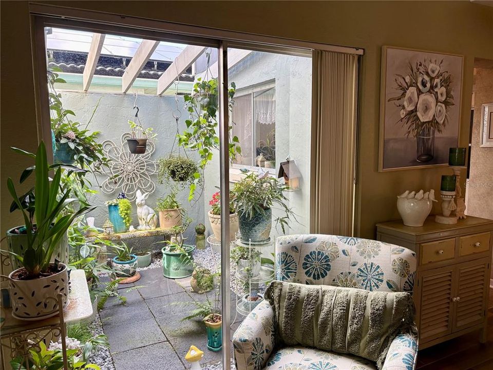 En Venta: $215,000 (2 camas, 2 baños, 1142 Pies cuadrados)