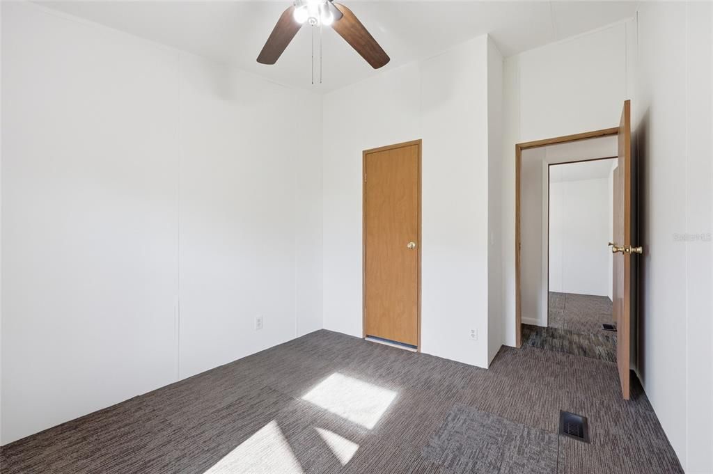 For Sale: $259,000 (3 beds, 2 baths, 1296 Square Feet)