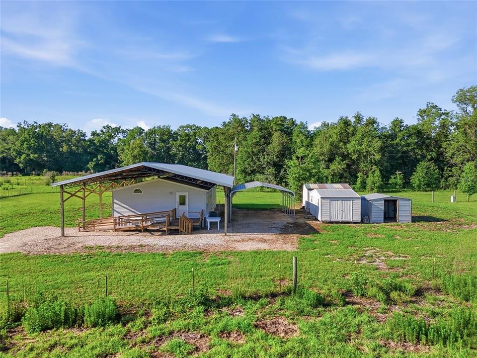 For Sale: $259,000 (3 beds, 2 baths, 1296 Square Feet)