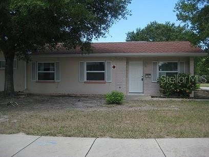 Recently Rented: $1,600 (3 beds, 2 baths, 3322 Square Feet)