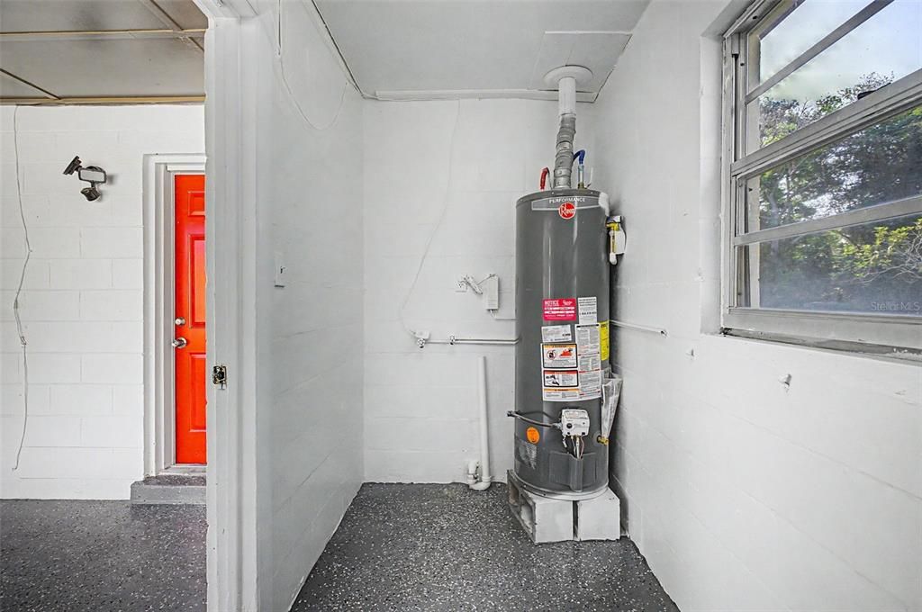 На продажу: $259,900 (3 спален, 1 ванн, 960 Квадратных фут)