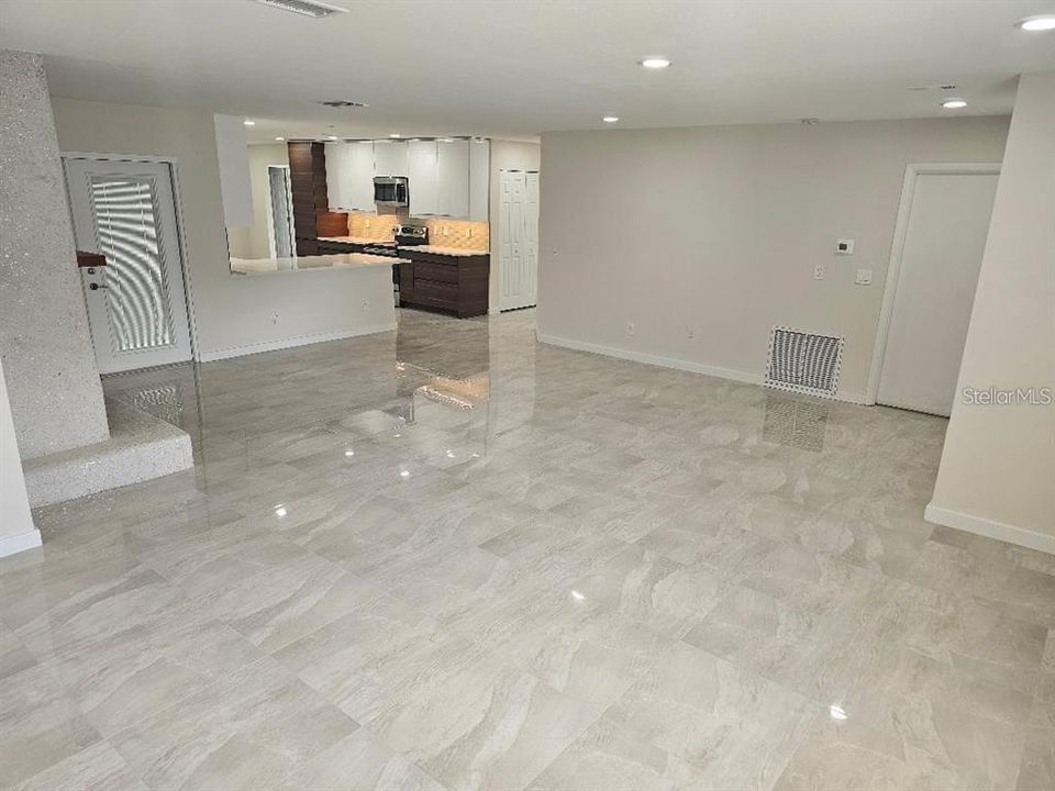 For Rent: $3,500 (3 beds, 2 baths, 2116 Square Feet)