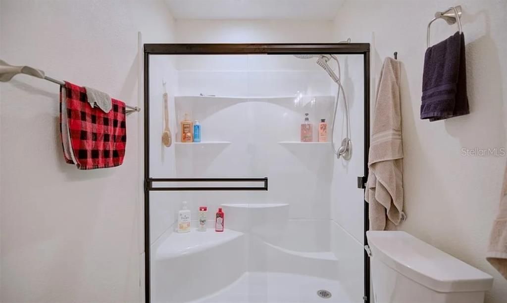 На продажу: $349,900 (2 спален, 2 ванн, 1176 Квадратных фут)