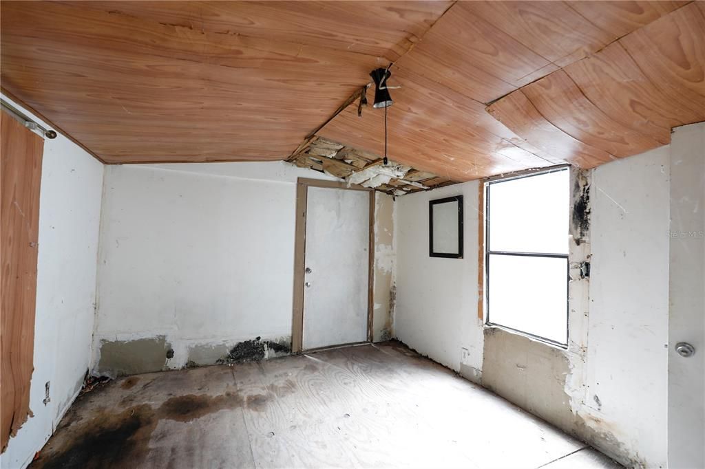На продажу: $150,000 (3 спален, 2 ванн, 1174 Квадратных фут)