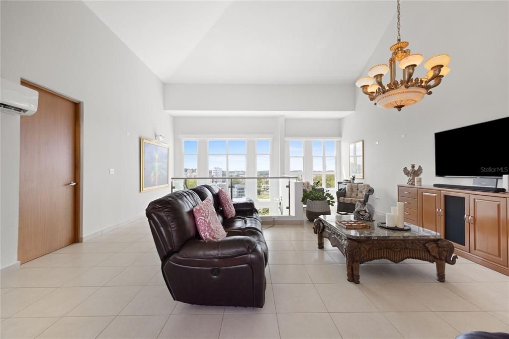 For Sale: $850,000 (4 beds, 3 baths, 3064 Square Feet)