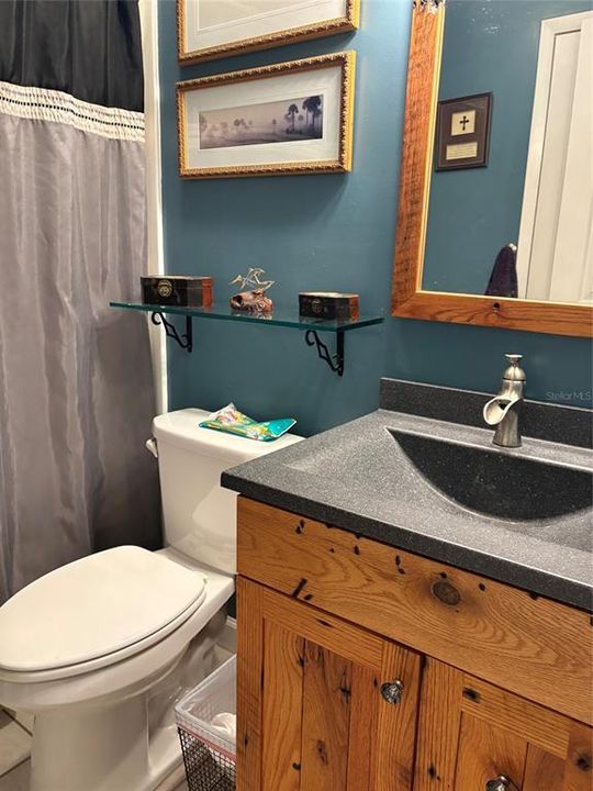 For Sale: $254,900 (2 beds, 1 baths, 1064 Square Feet)
