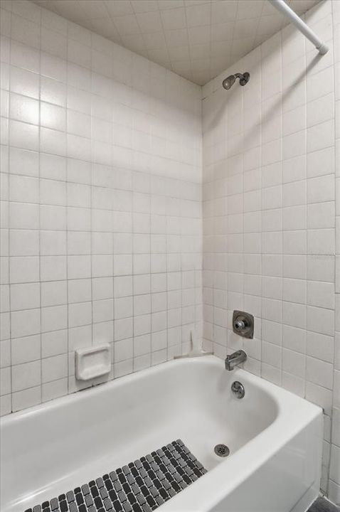 En Venta: $196,200 (2 camas, 2 baños, 1176 Pies cuadrados)