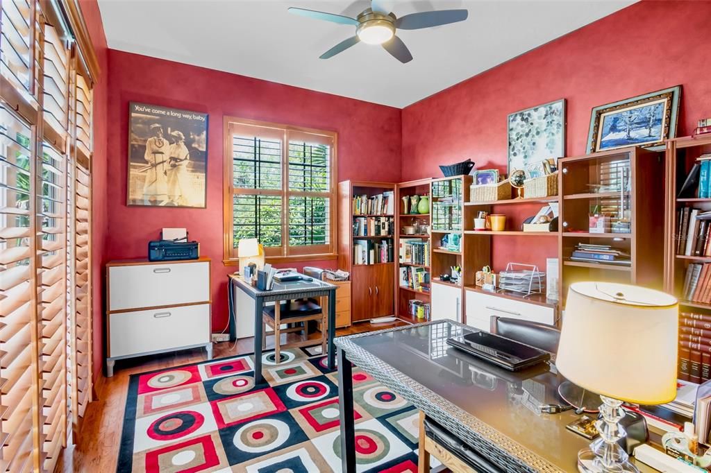 Activo con contrato: $949,000 (4 camas, 3 baños, 2809 Pies cuadrados)