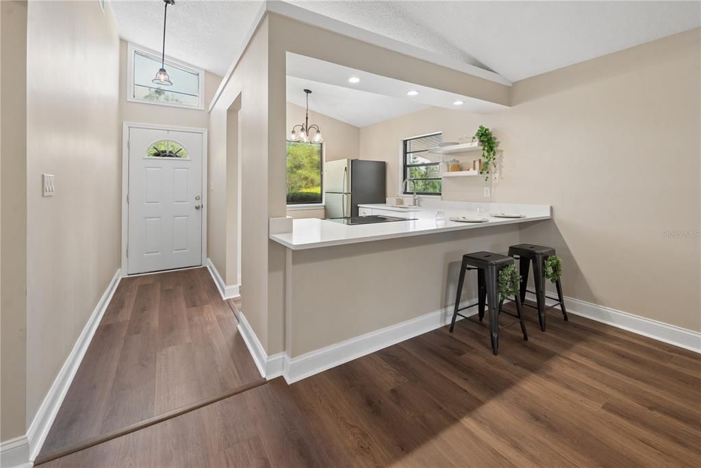 For Sale: $259,900 (3 beds, 2 baths, 1254 Square Feet)