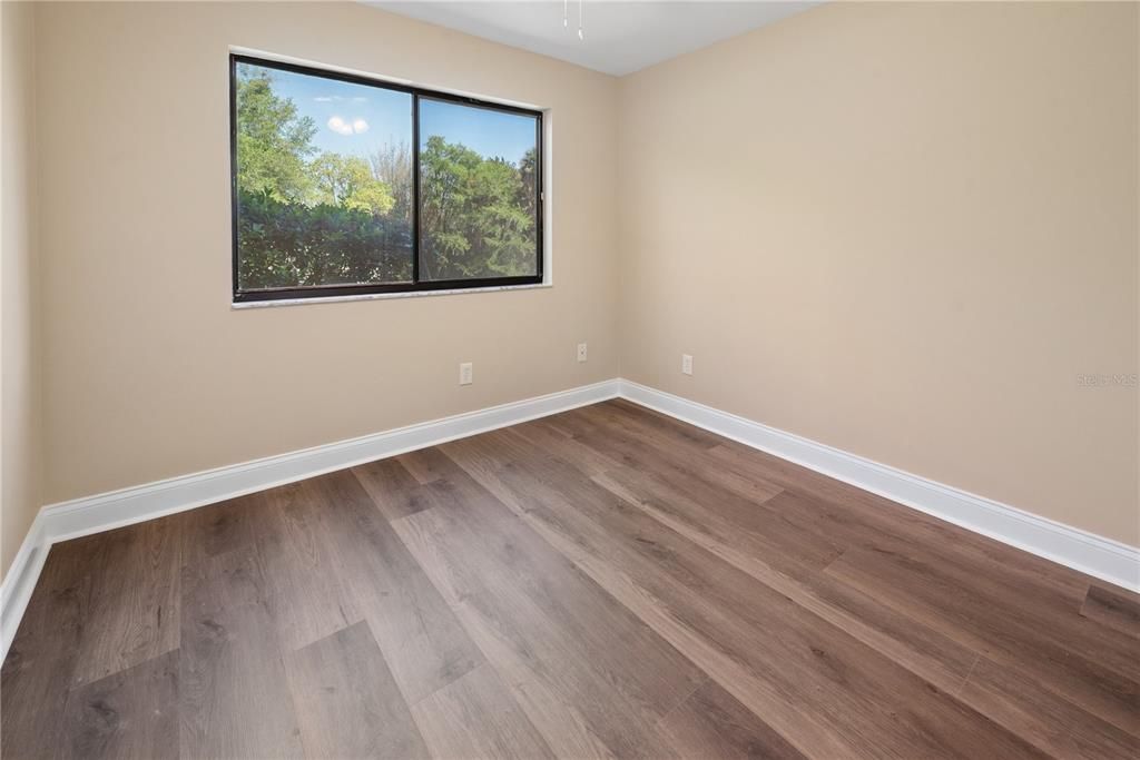 For Sale: $259,900 (3 beds, 2 baths, 1254 Square Feet)