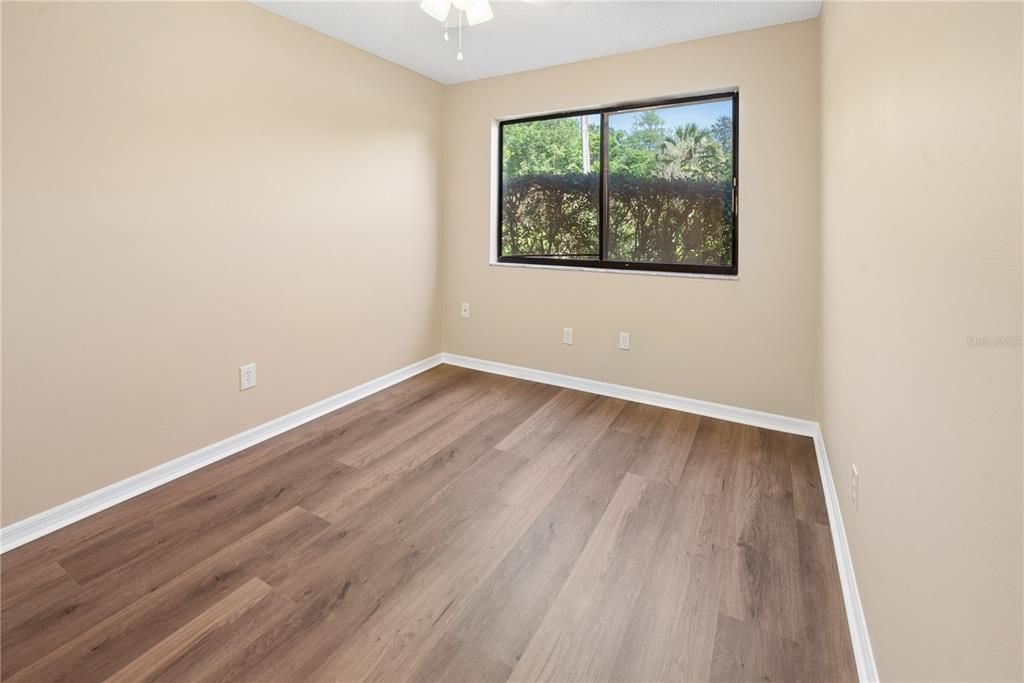 For Sale: $259,900 (3 beds, 2 baths, 1254 Square Feet)