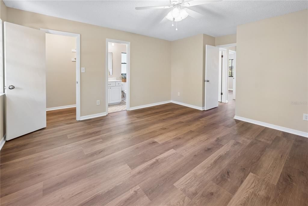 For Sale: $259,900 (3 beds, 2 baths, 1254 Square Feet)