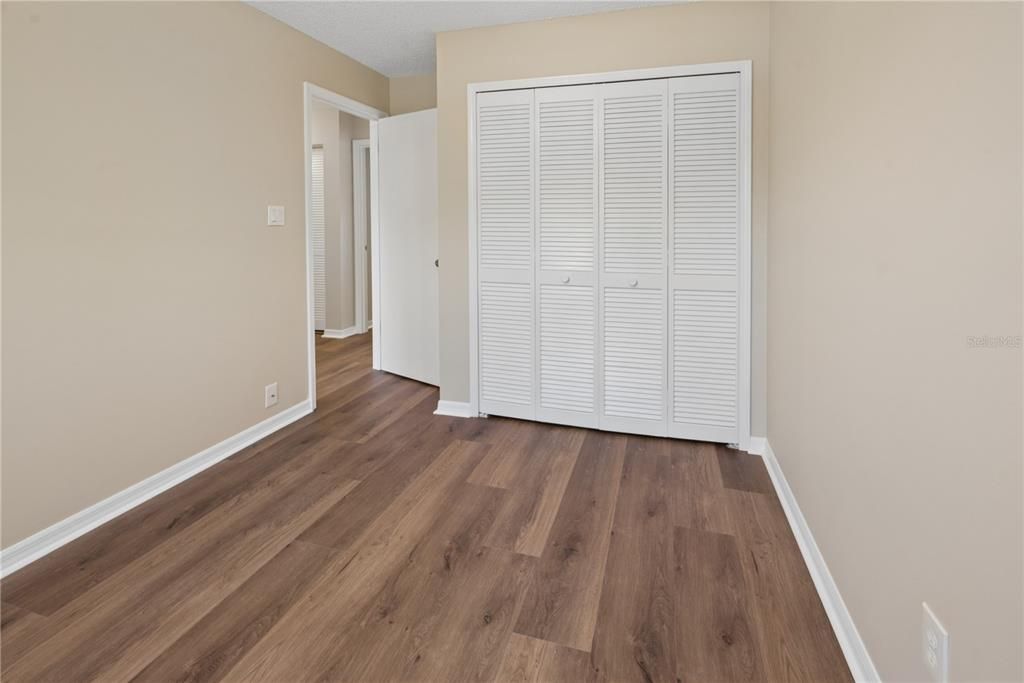 For Sale: $259,900 (3 beds, 2 baths, 1254 Square Feet)