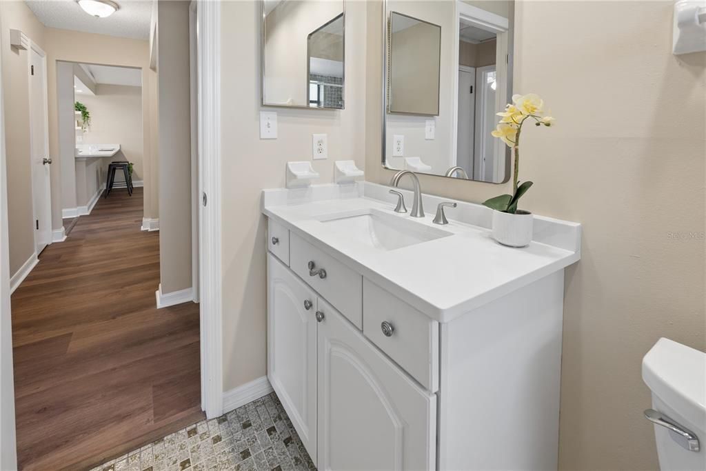 For Sale: $259,900 (3 beds, 2 baths, 1254 Square Feet)