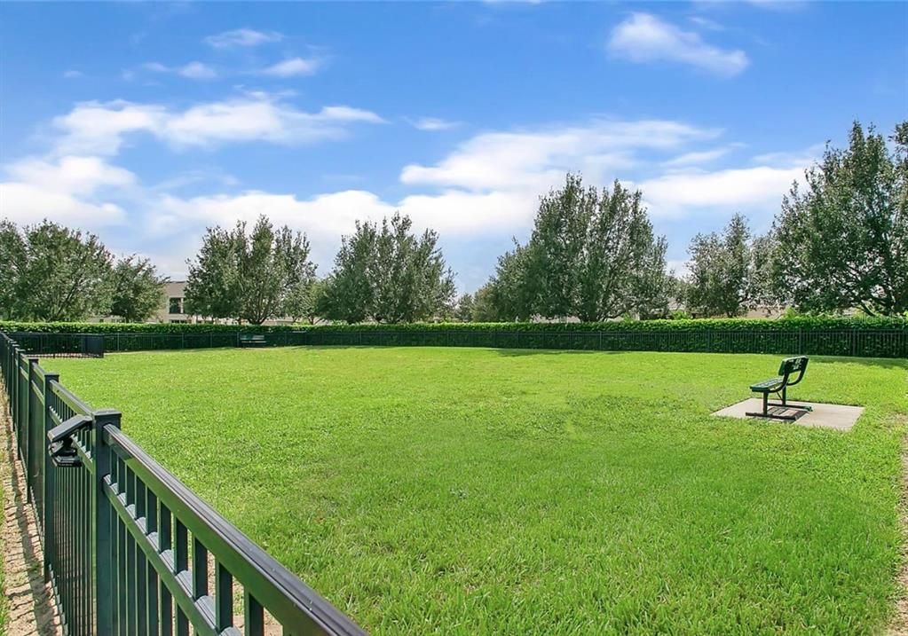 Activo con contrato: $950,000 (5 camas, 4 baños, 3635 Pies cuadrados)