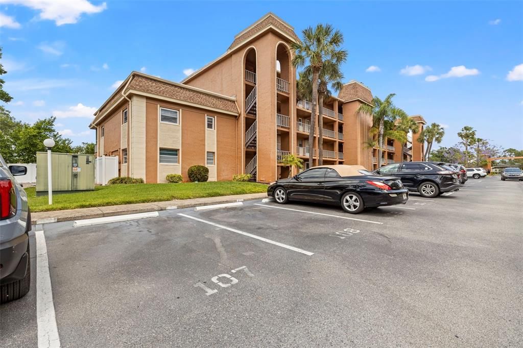 For Sale: $180,000 (2 beds, 1 baths, 980 Square Feet)