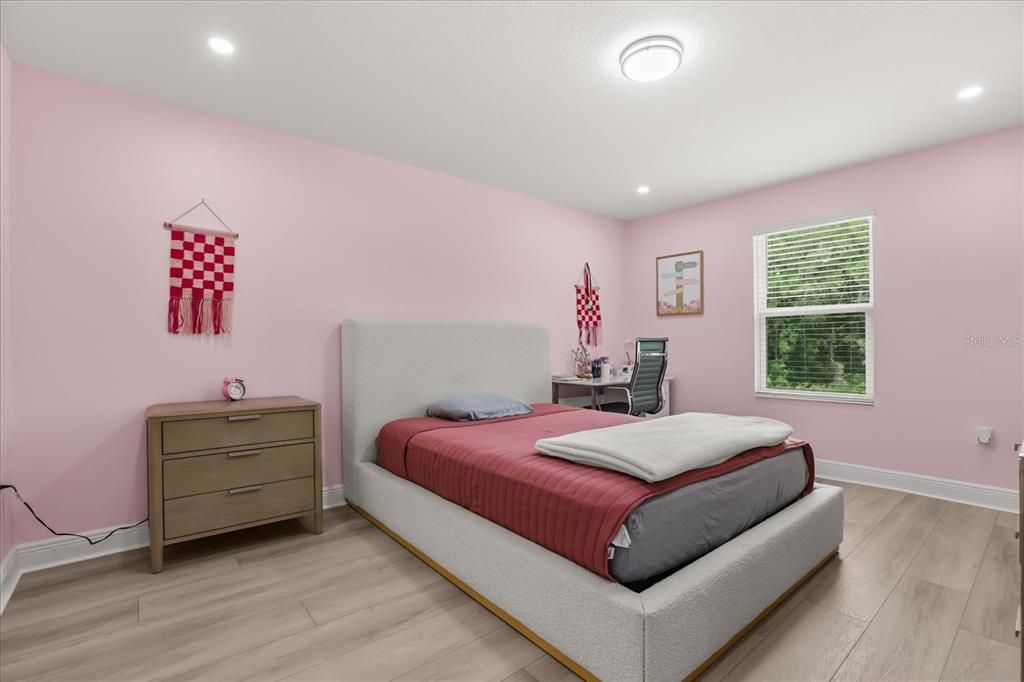 En Venta: $865,000 (6 camas, 4 baños, 4638 Pies cuadrados)