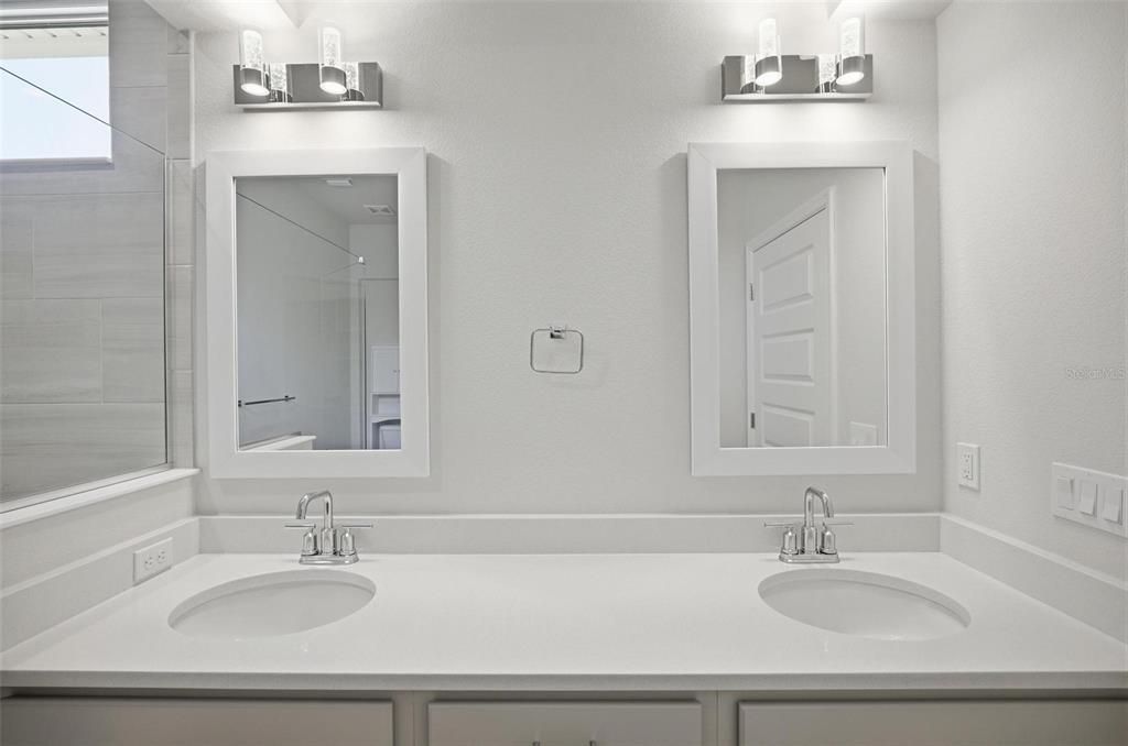 For Sale: $429,000 (3 beds, 2 baths, 1806 Square Feet)