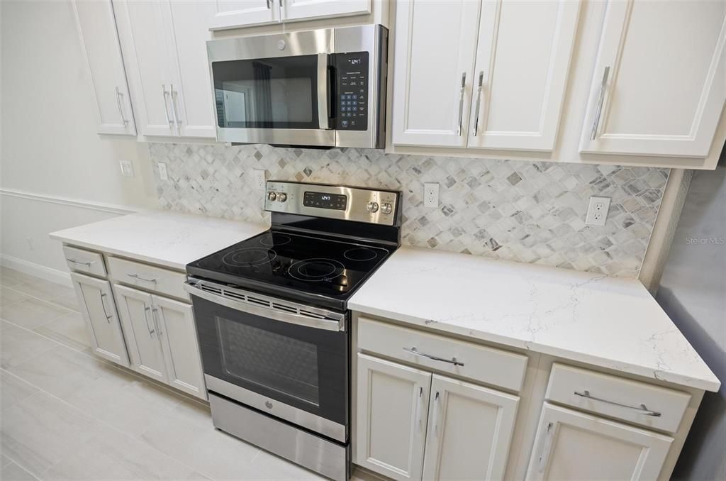 For Sale: $429,000 (3 beds, 2 baths, 1806 Square Feet)