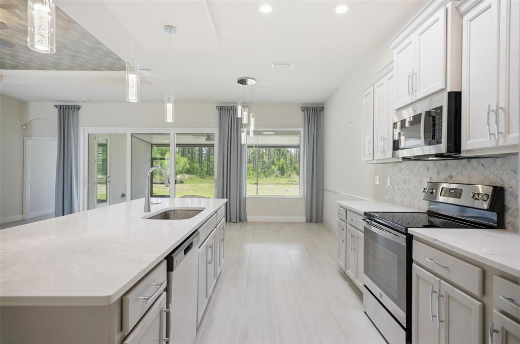 For Sale: $429,000 (3 beds, 2 baths, 1806 Square Feet)