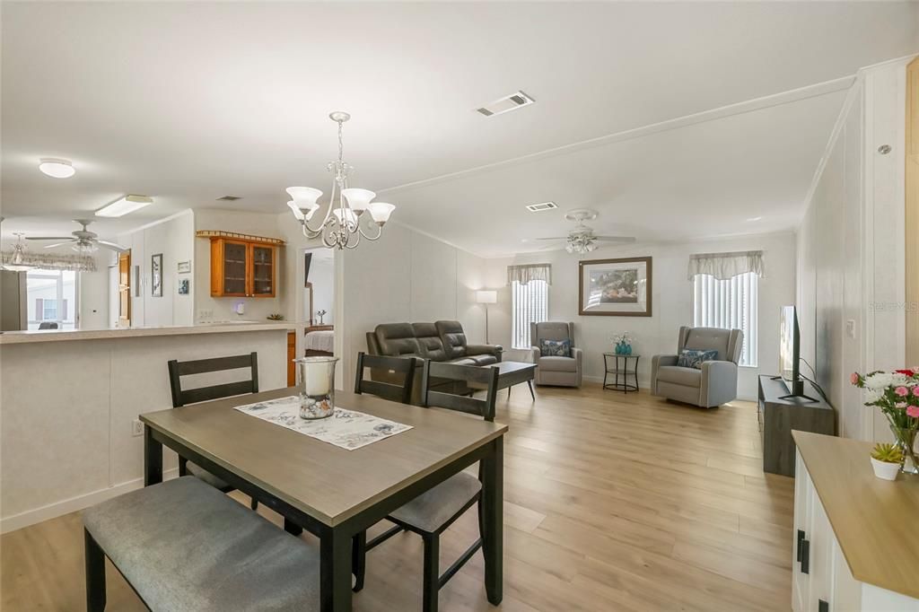 En Venta: $159,000 (3 camas, 2 baños, 1248 Pies cuadrados)