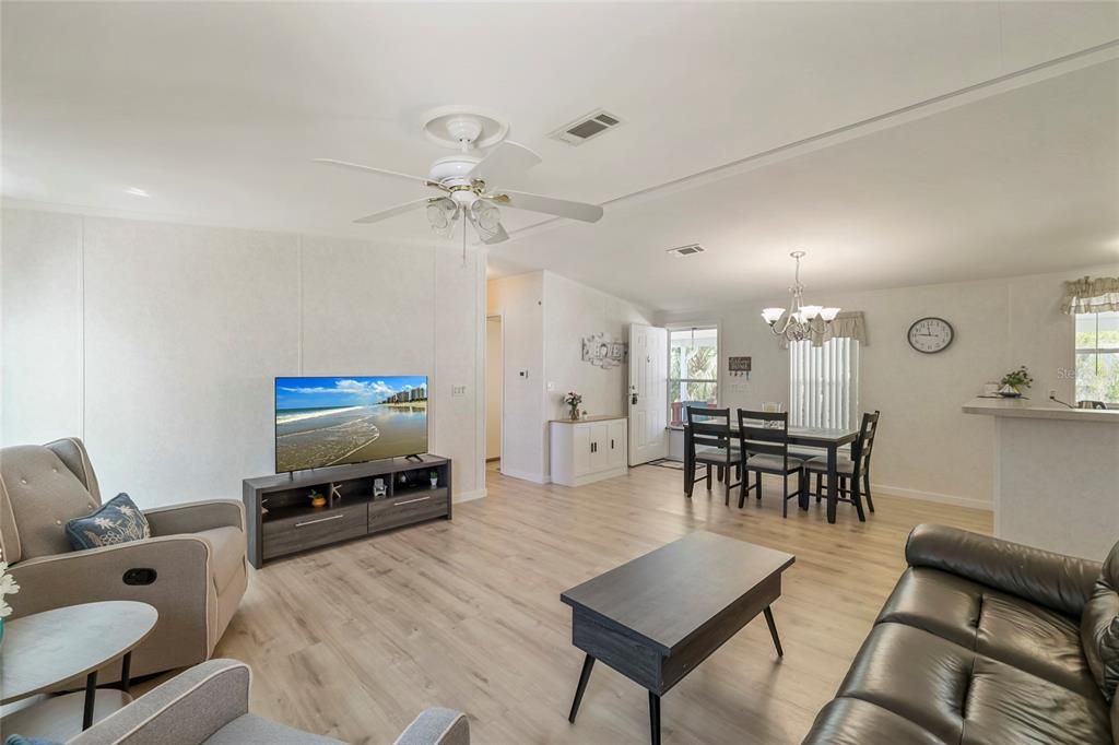 En Venta: $159,000 (3 camas, 2 baños, 1248 Pies cuadrados)