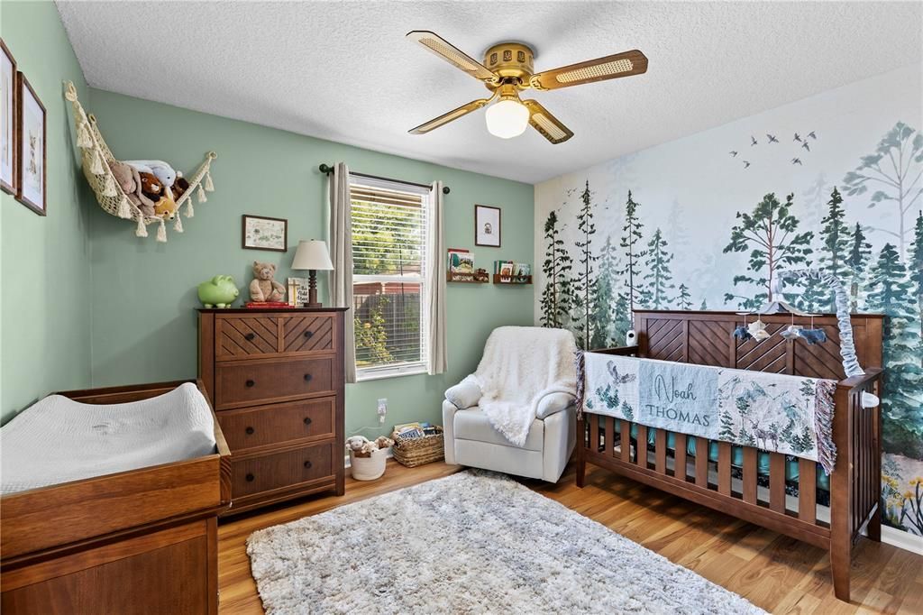 For Sale: $284,900 (3 beds, 2 baths, 1594 Square Feet)