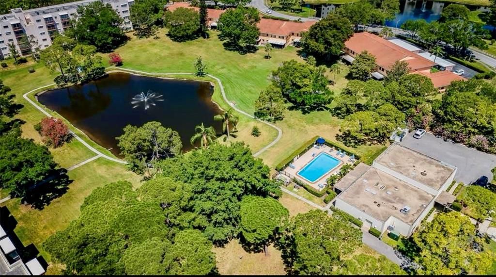 Activo con contrato: $117,000 (2 camas, 2 baños, 830 Pies cuadrados)