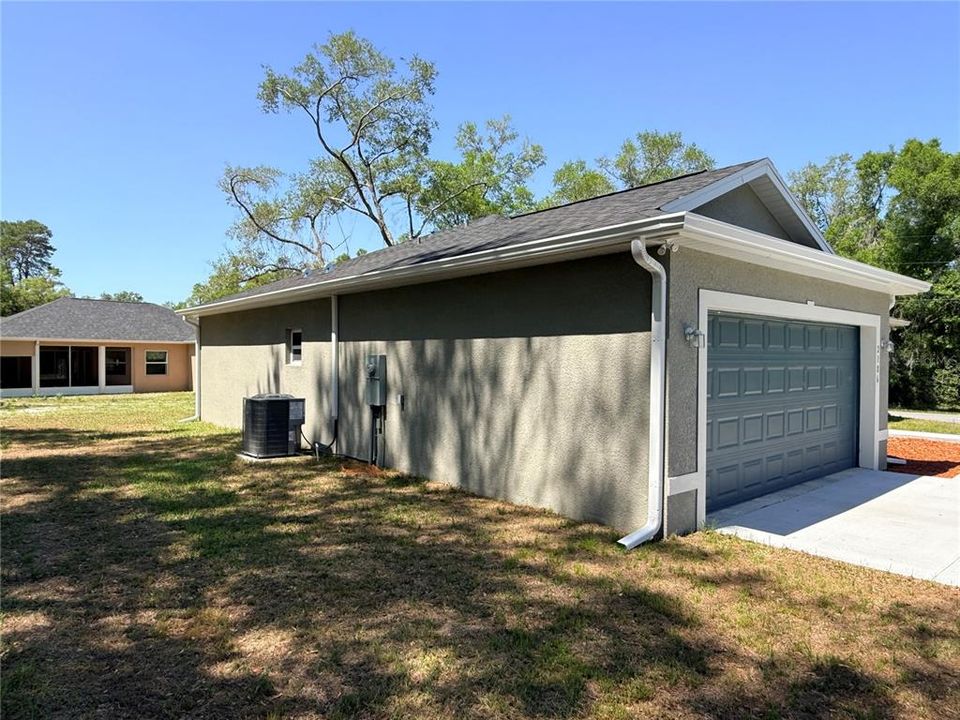 For Rent: $1,900 (3 beds, 2 baths, 1448 Square Feet)