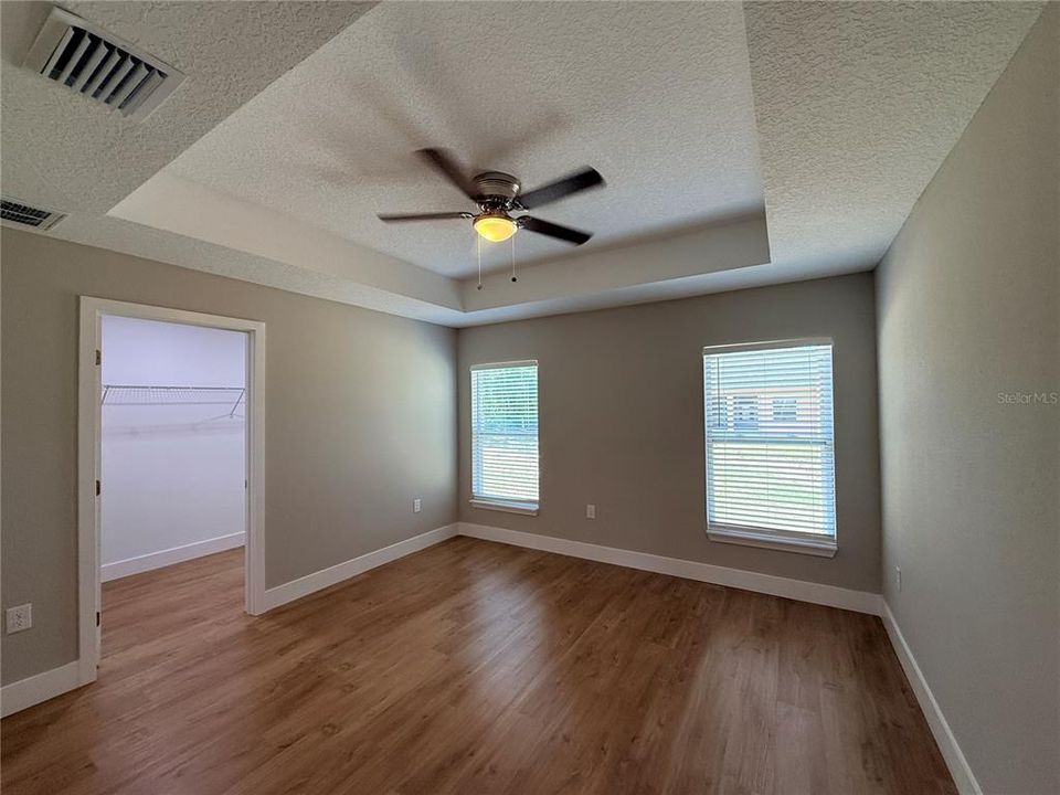 For Rent: $1,900 (3 beds, 2 baths, 1448 Square Feet)