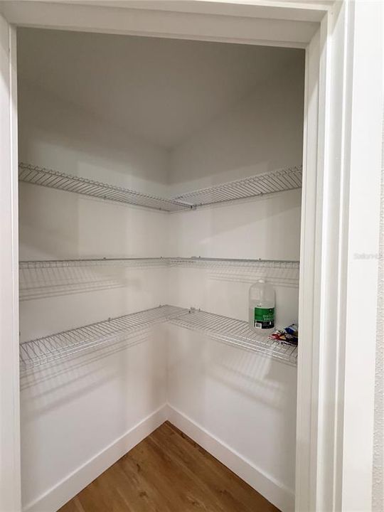 For Rent: $1,900 (3 beds, 2 baths, 1448 Square Feet)