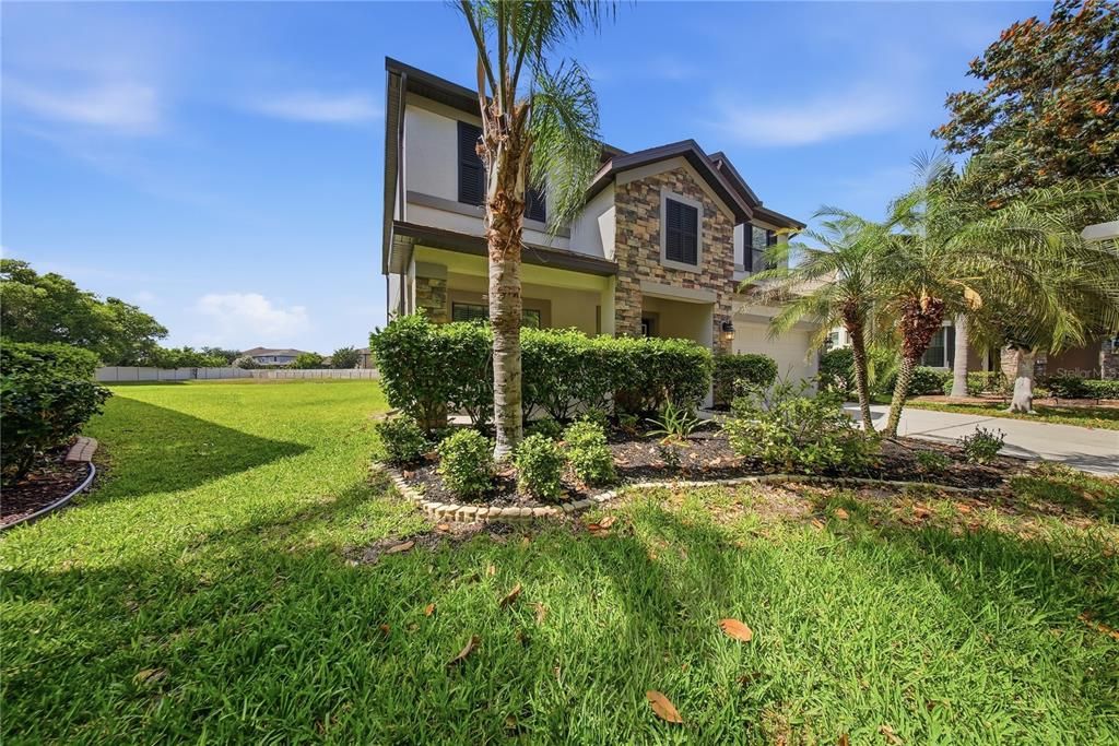 Active With Contract: $464,900 (4 beds, 2 baths, 2950 Square Feet)