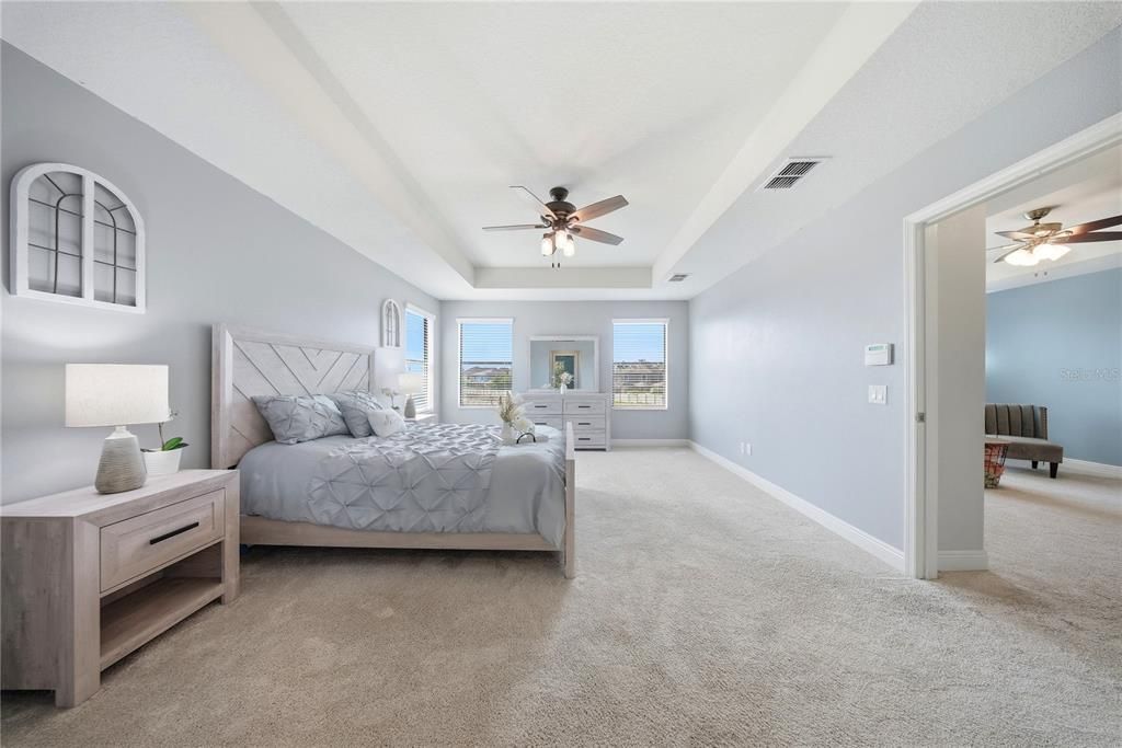 Active With Contract: $464,900 (4 beds, 2 baths, 2950 Square Feet)