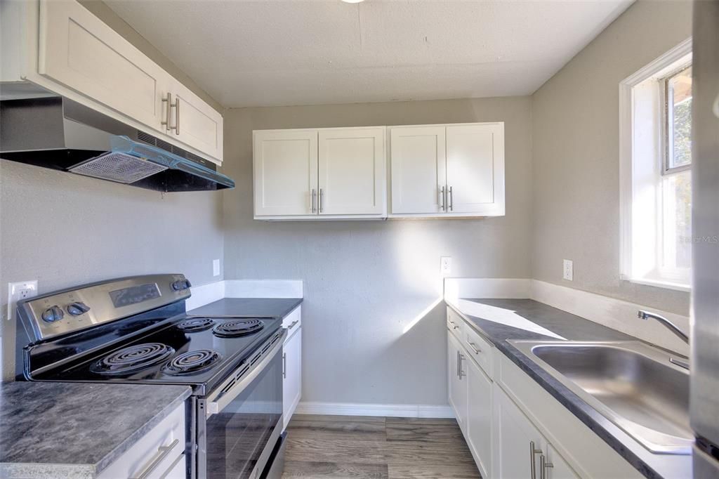 En Venta: $250,000 (2 camas, 1 baños, 912 Pies cuadrados)