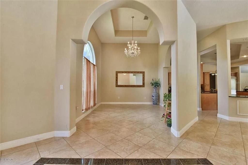 En Venta: $1,800,000 (5 camas, 4 baños, 5242 Pies cuadrados)