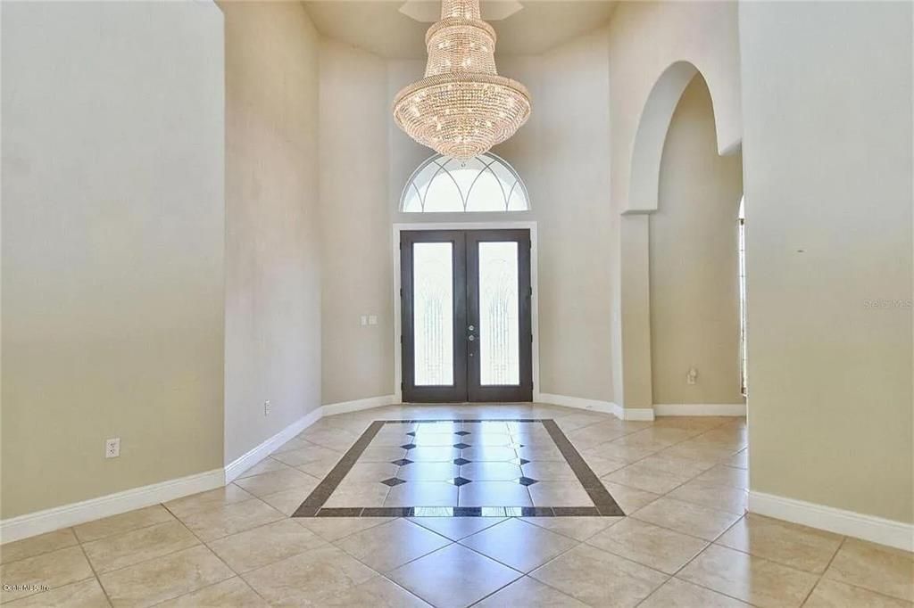 En Venta: $1,800,000 (5 camas, 4 baños, 5242 Pies cuadrados)