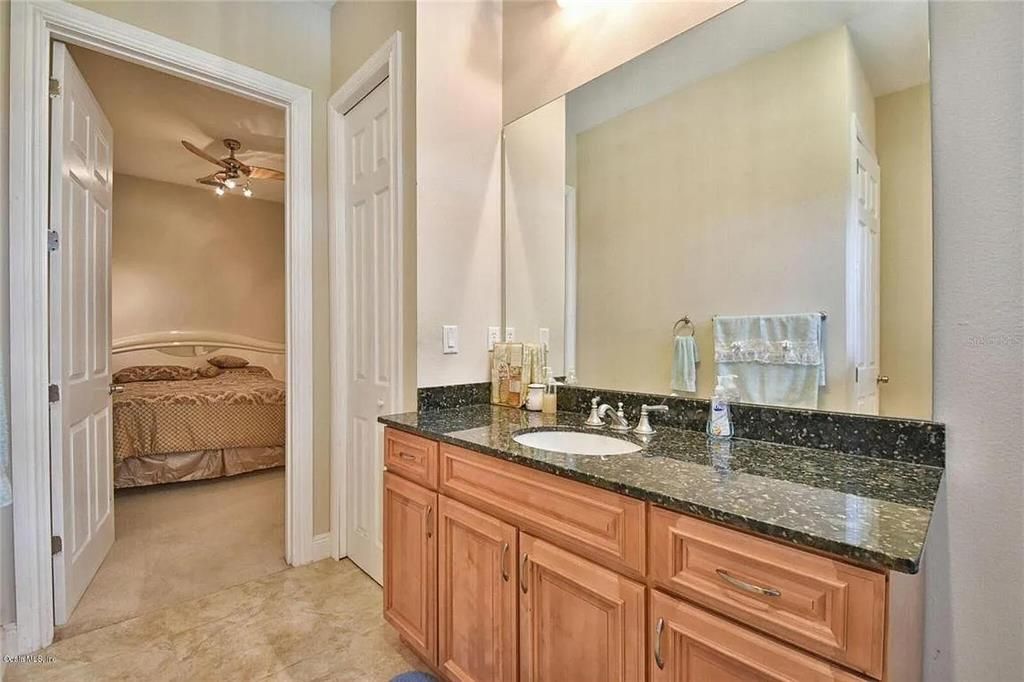 En Venta: $1,800,000 (5 camas, 4 baños, 5242 Pies cuadrados)