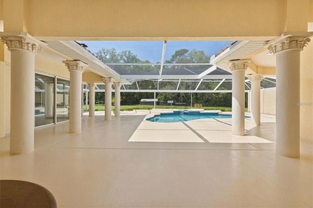En Venta: $1,800,000 (5 camas, 4 baños, 5242 Pies cuadrados)