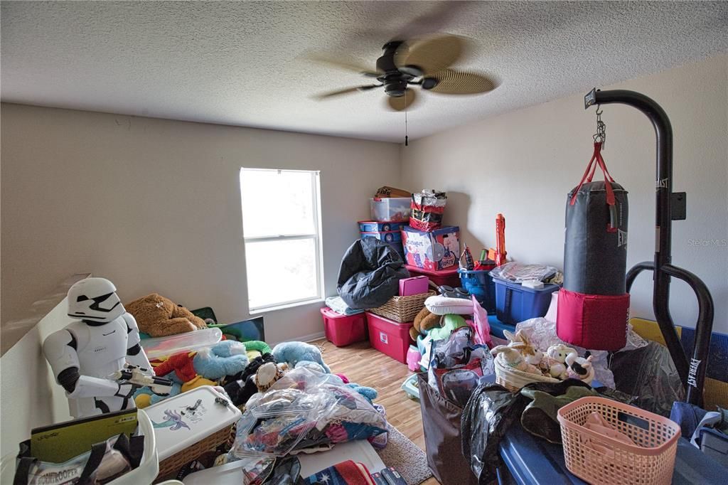 Active With Contract: $185,900 (3 beds, 2 baths, 2248 Square Feet)
