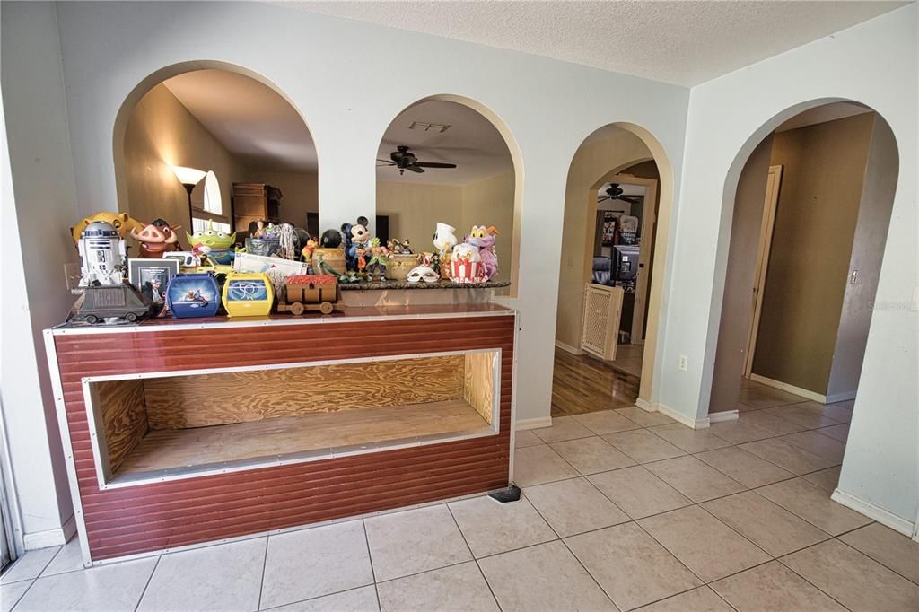 Active With Contract: $185,900 (3 beds, 2 baths, 2248 Square Feet)