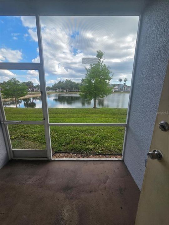 For Rent: $1,400 (2 beds, 2 baths, 932 Square Feet)
