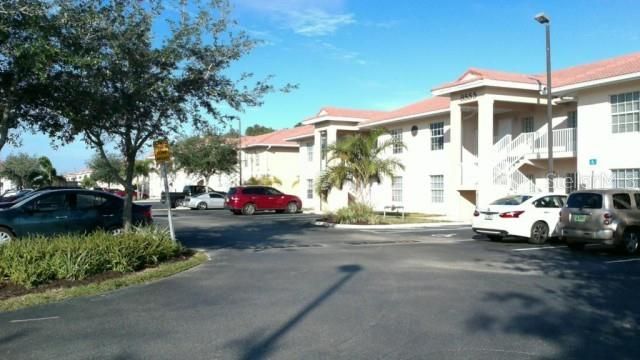 For Rent: $1,400 (2 beds, 2 baths, 932 Square Feet)