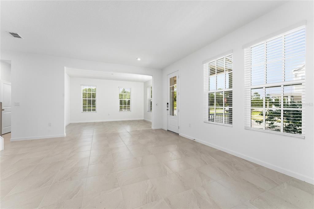 En Renta: $4,950 (3 camas, 2 baños, 1843 Pies cuadrados)