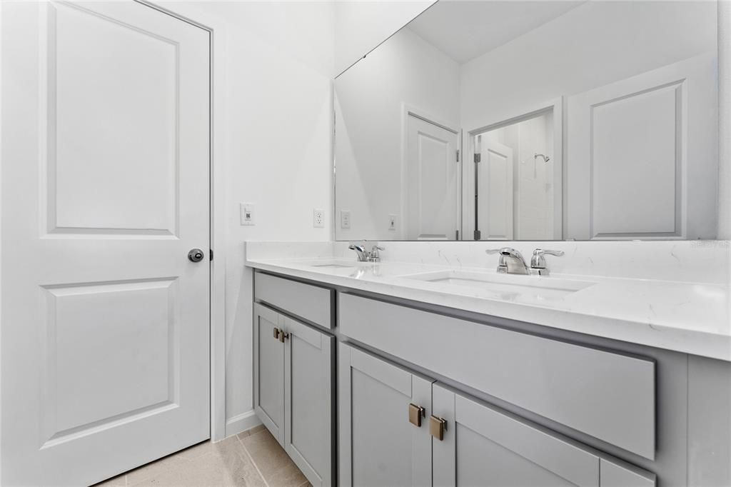 En Renta: $4,950 (3 camas, 2 baños, 1843 Pies cuadrados)