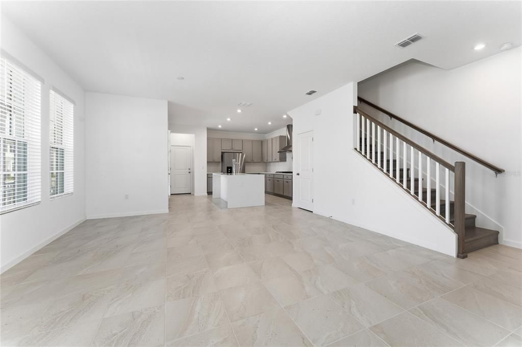 En Renta: $4,950 (3 camas, 2 baños, 1843 Pies cuadrados)